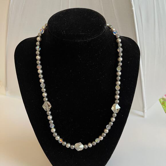 Clear Crystals & Gray Pearls Elegant Handcrafted  Beaded 18.5" Necklace - Picture 2 of 9